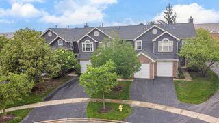 2165 Lake Ridge Drive, Glendale Heights, IL 60139