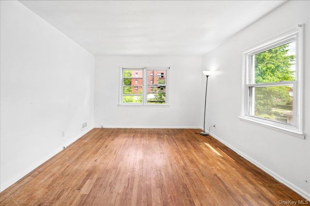61 N Fulton Avenue, Mount Vernon, NY 10550