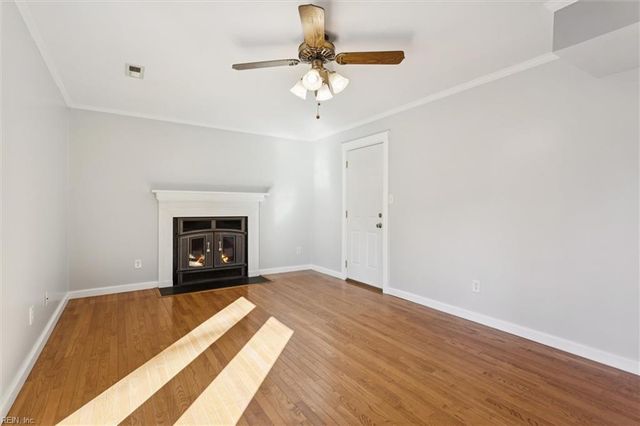 117 Elaine DR, Newport News, VA 23602