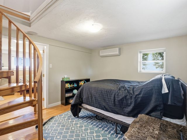 646 Lynn Fells Pkwy, Melrose, MA 02176