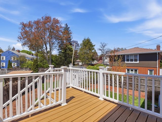 646 Lynn Fells Pkwy, Melrose, MA 02176