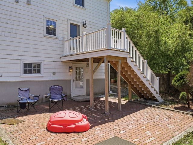 646 Lynn Fells Pkwy, Melrose, MA 02176