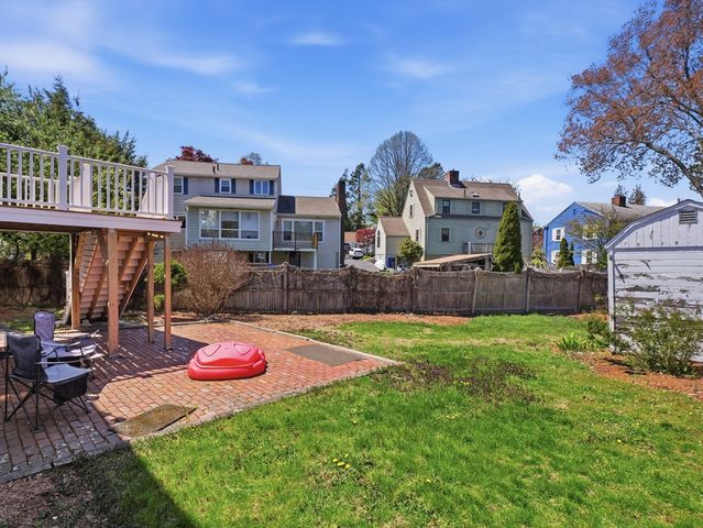 646 Lynn Fells Pkwy, Melrose, MA 02176