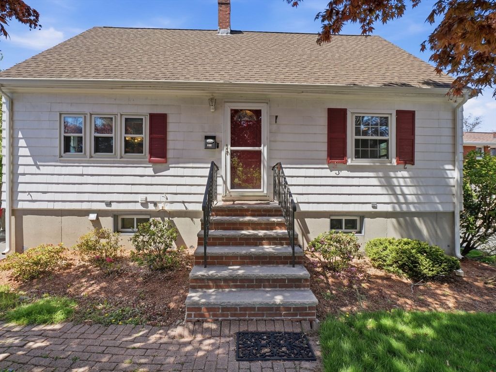 646 Lynn Fells Pkwy, Melrose, MA 02176