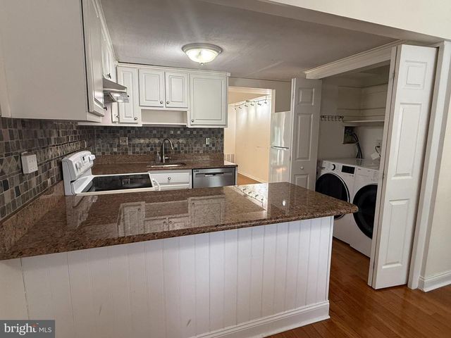 1080 PENDLETON CT, Voorhees, NJ 08043