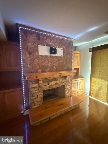 1080 PENDLETON CT, Voorhees, NJ 08043
