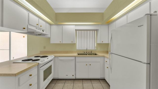 8053 KAITLIN CIRCLE, Lakeland, FL 33810