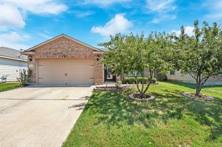 10009 Silent Hollow Drive, Fort Worth, TX 76140