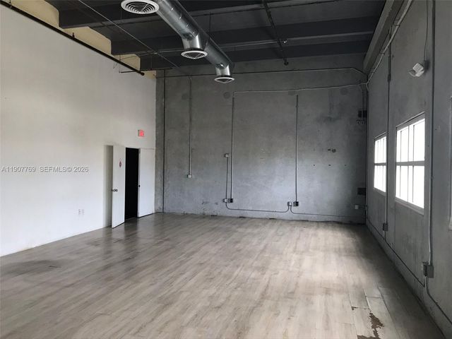 10900 NW 21st 250, Sweetwater, FL 33172