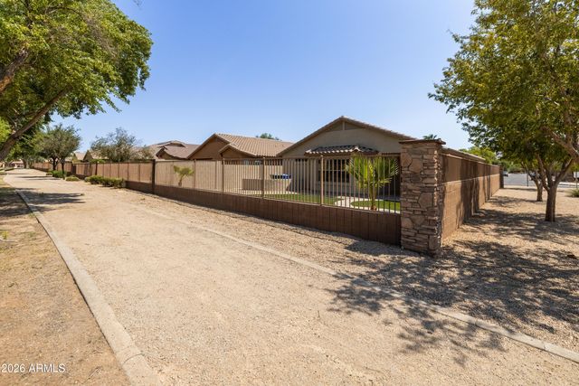 3226 W ALTA VISTA Road, Phoenix, AZ 85041
