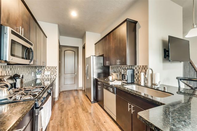 86 Aventura Place, Spring, TX 77389