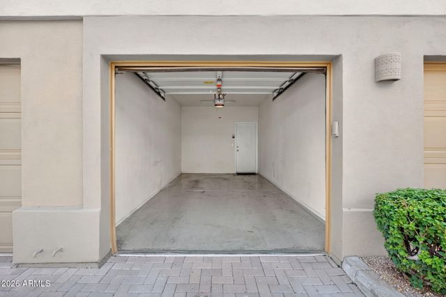 4848 N 36TH Street 207, Phoenix, AZ 85018
