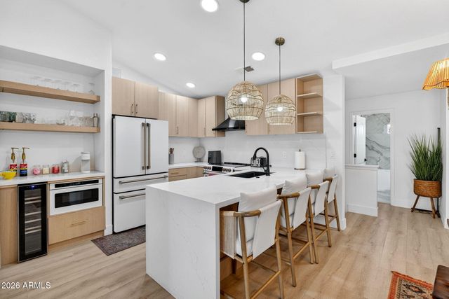 4848 N 36TH Street 207, Phoenix, AZ 85018