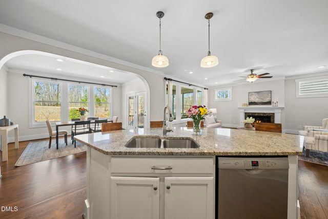 676 Tobacco Farm Way, Chapel Hill, NC 27516