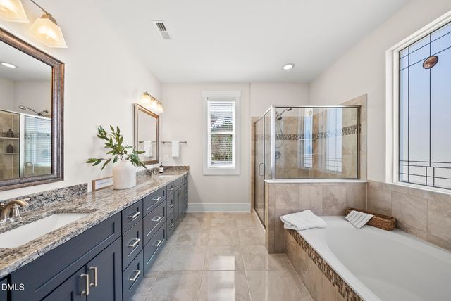 676 Tobacco Farm Way, Chapel Hill, NC 27516