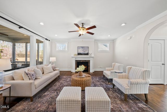 676 Tobacco Farm Way, Chapel Hill, NC 27516