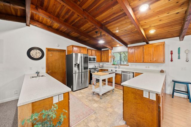 17511 Incense Ct, Penn Valley, CA 95946