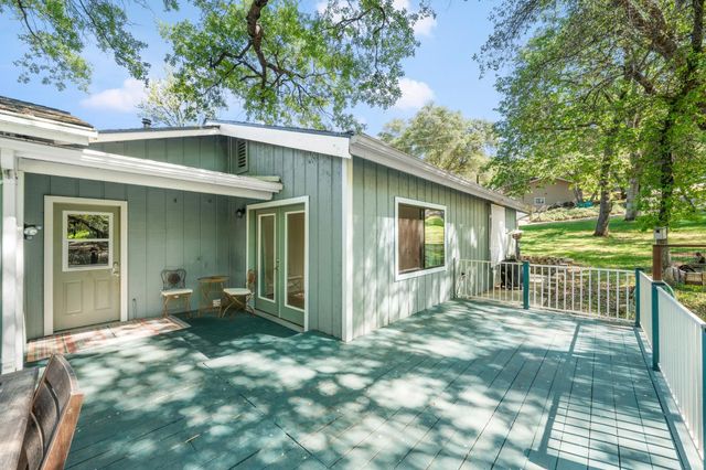 17511 Incense Ct, Penn Valley, CA 95946