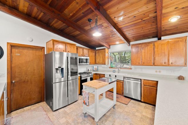 17511 Incense Ct, Penn Valley, CA 95946