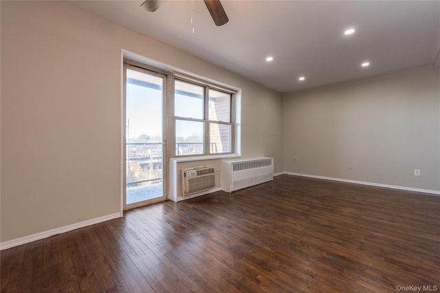 20 Wendell Street 19F, Hempstead, NY 11550