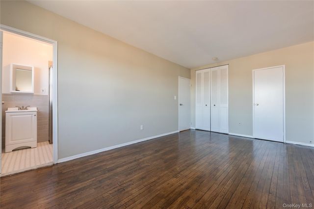 20 Wendell Street 19F, Hempstead, NY 11550