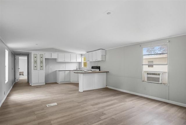 594 Dublin Lane, Sulphur, LA 70663