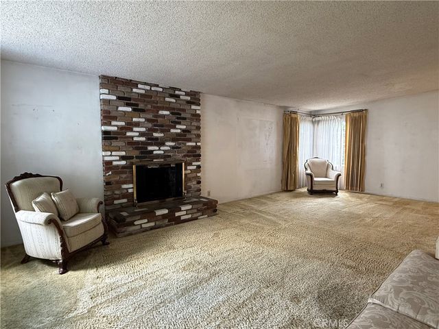 10902 Alclad, Whittier, CA 90605