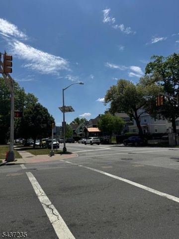 600 Park Ave, East Orange City, NJ 07017