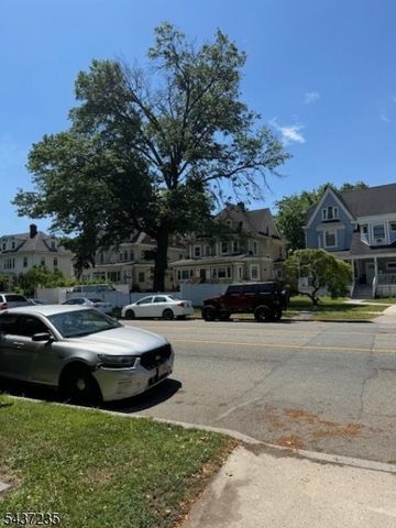 600 Park Ave, East Orange City, NJ 07017