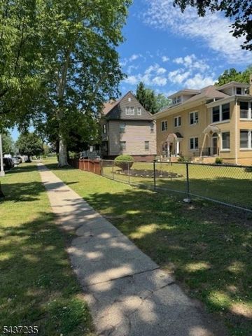 600 Park Ave, East Orange City, NJ 07017