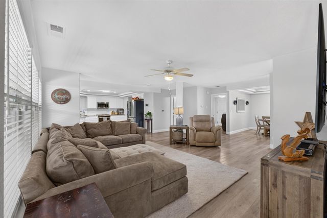 6153 Kenneth Oak Way, Fair Oaks, CA 95628