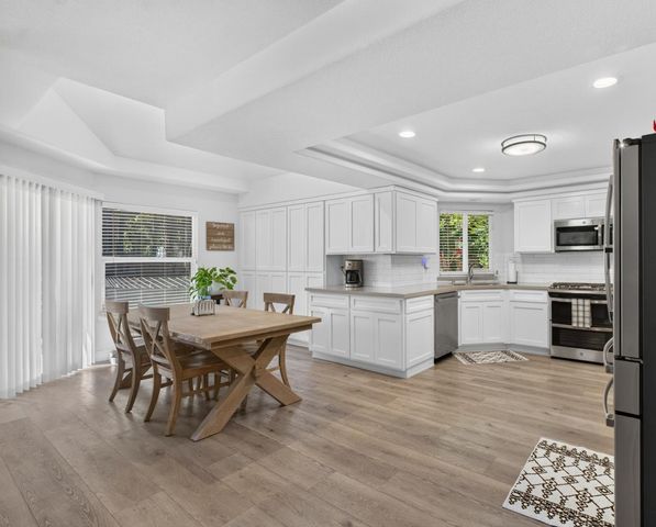 6153 Kenneth Oak Way, Fair Oaks, CA 95628