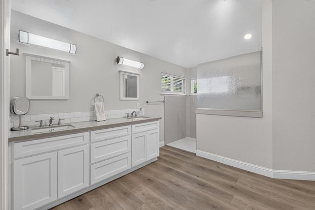 6153 Kenneth Oak Way, Fair Oaks, CA 95628
