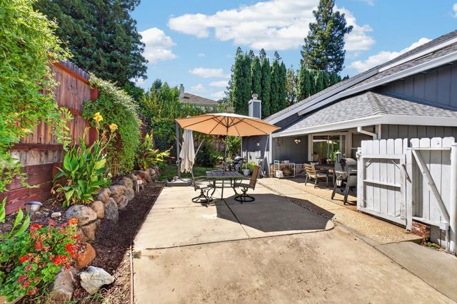 6153 Kenneth Oak Way, Fair Oaks, CA 95628