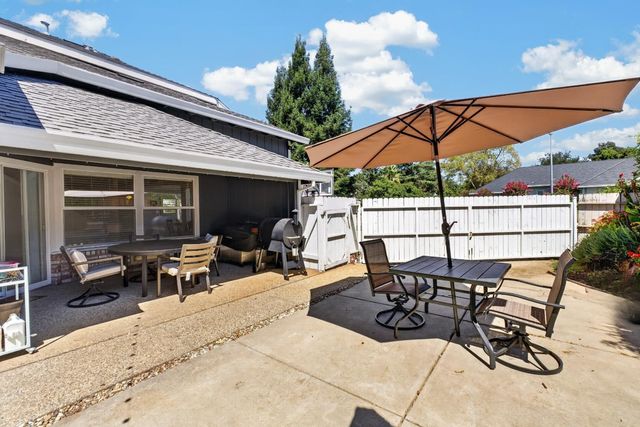 6153 Kenneth Oak Way, Fair Oaks, CA 95628
