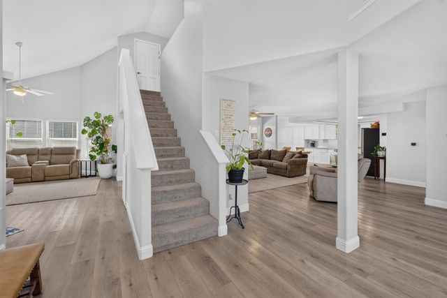 6153 Kenneth Oak Way, Fair Oaks, CA 95628