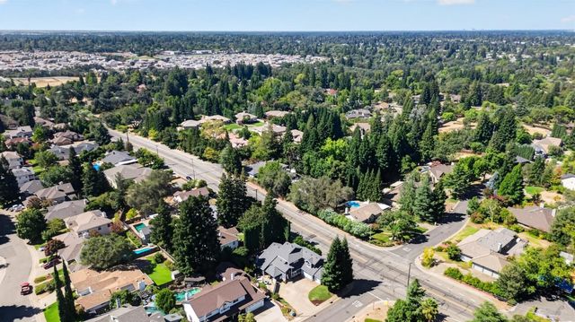 6153 Kenneth Oak Way, Fair Oaks, CA 95628