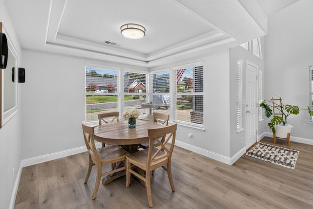 6153 Kenneth Oak Way, Fair Oaks, CA 95628