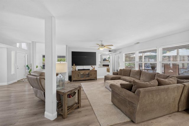 6153 Kenneth Oak Way, Fair Oaks, CA 95628