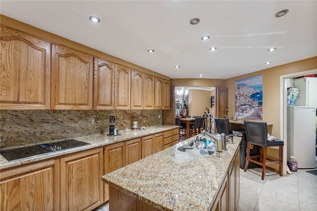 823 S Water St 5D, Corpus Christi, TX 78401