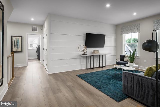 12801 CANOVA DR, Manassas, VA 20112