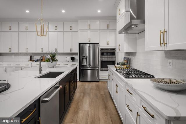 12801 CANOVA DR, Manassas, VA 20112
