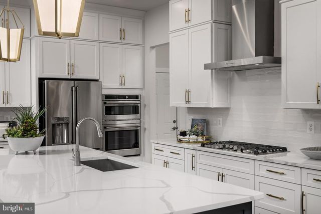 12801 CANOVA DR, Manassas, VA 20112