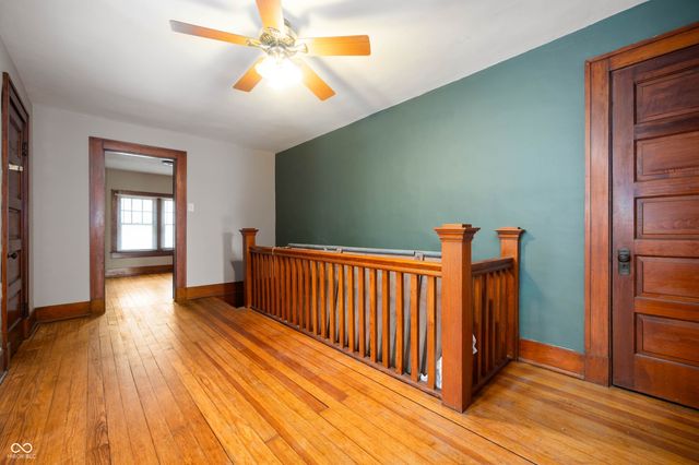 4 W Henley Street, Carthage, IN 46115