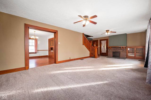 4 W Henley Street, Carthage, IN 46115