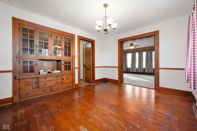 4 W Henley Street, Carthage, IN 46115