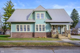 4 W Henley Street, Carthage, IN 46115