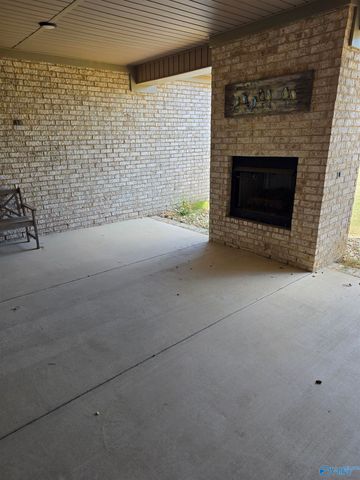 15 Cobbs Cove Way, Huntsville, AL 35803