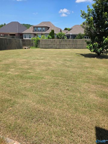 15 Cobbs Cove Way, Huntsville, AL 35803
