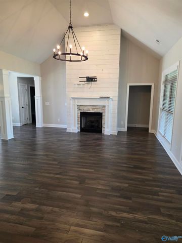 15 Cobbs Cove Way, Huntsville, AL 35803